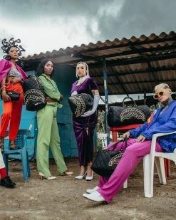 SPRAYGROUND® BAGS NOIR QUILT GOLD CHAIN SHARK TOTE 9 SPRAYGROUND® BAGS NOIR QUILT GOLD CHAIN SHARK TOTE