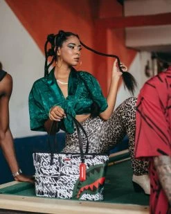 SPRAYGROUND® NIGHT NIGHT TOTE