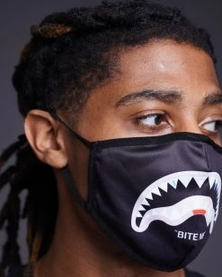 SPRAYGROUND® BITE ME SHARK (BLK) POLYESTER FACE MASK FACE MASKS 5 SPRAYGROUND® BITE ME SHARK (BLK) POLYESTER FACE MASK FACE MASKS