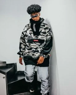 SPRAYGROUND® NIGHT CAMO PULLOVER ANORAK JACKET APPAREL+GEAR 16 SPRAYGROUND® NIGHT CAMO PULLOVER ANORAK JACKET APPAREL+GEAR