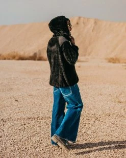 SPRAYGROUND® SPLIT SHARK FLEECE JACKET 7 SPRAYGROUND® SPLIT SHARK FLEECE JACKET